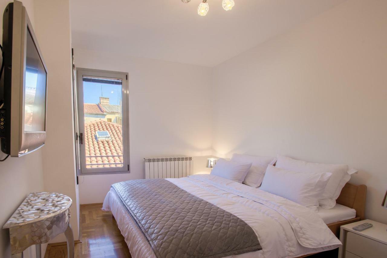 Apartment San Rocco Center Pola Esterno foto