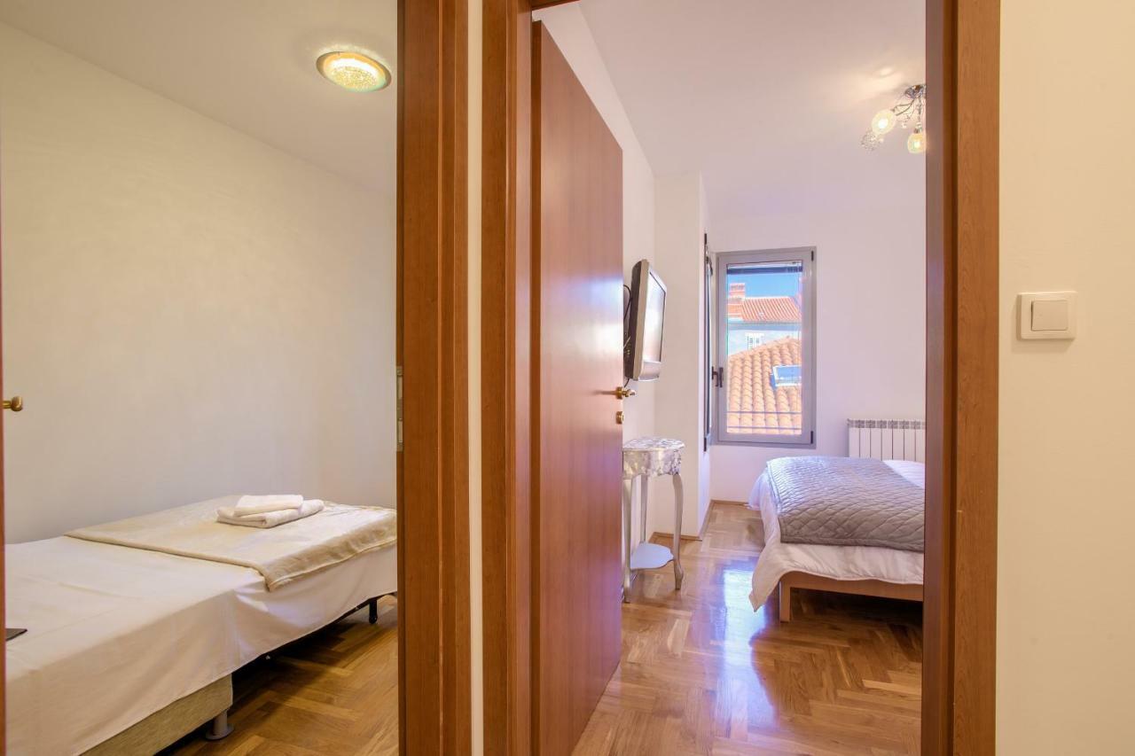 Apartment San Rocco Center Pola Esterno foto