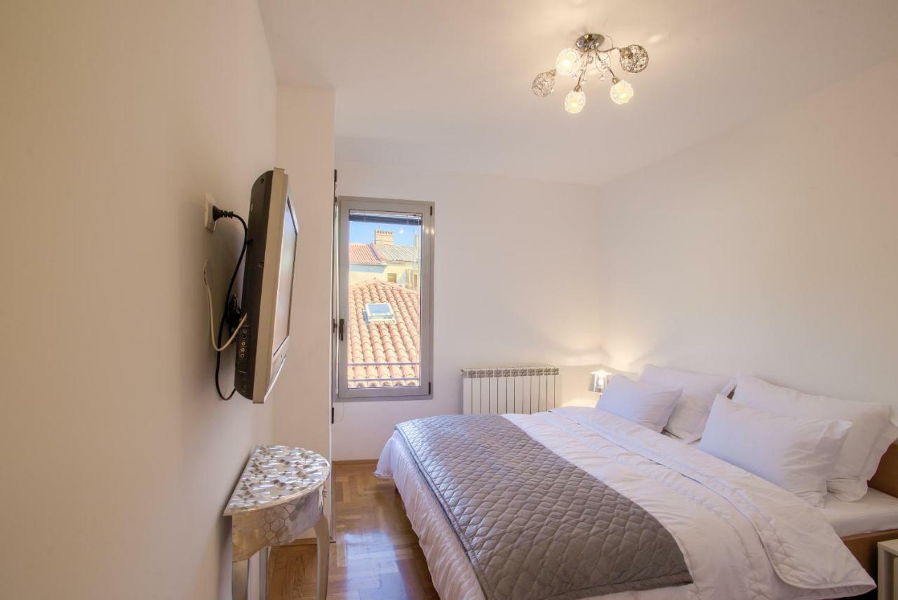 Apartment San Rocco Center Pola Esterno foto